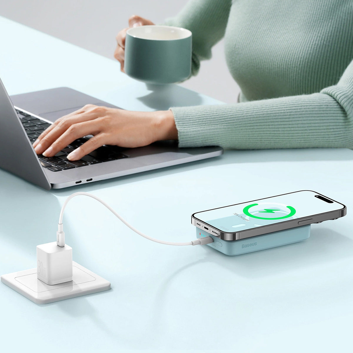 Batteria Esterna Wireless Baseus Magnetic Mini, 10000mAh, 30W, PD + FQI, 1 x QI - 1 x USB-C, Blu PPCX110203