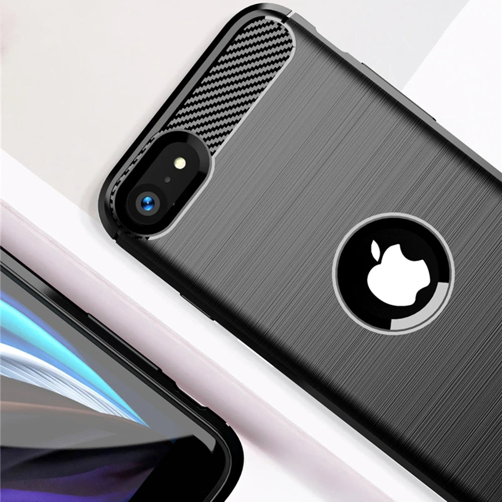 Custodia per Apple iPhone SE (2022) / SE (2020), Techsuit, Carbonio, Nera