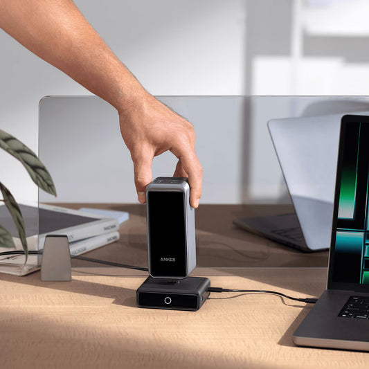 Caricabatterie di rete Anker per la batteria esterna Prime, 100W, 3A, 1 x Pogo Pin - 1 x USB-C - 2 x USB-A, Nero A190902311