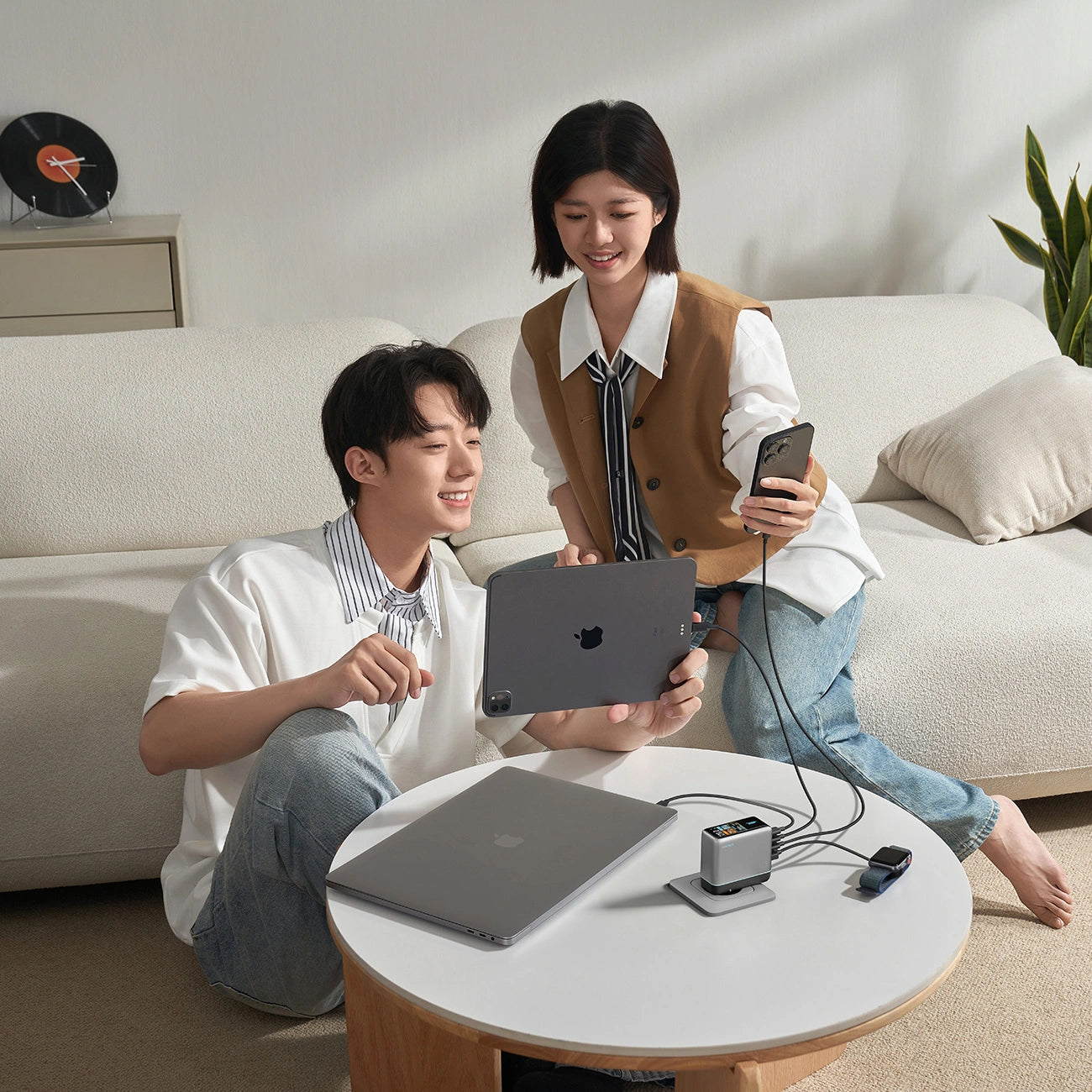 Caricatore da rete con cavo USB-C Cuktech AD1204U Display, 120W, 6A, 1 x USB-A - 2 x USB-C, Argento