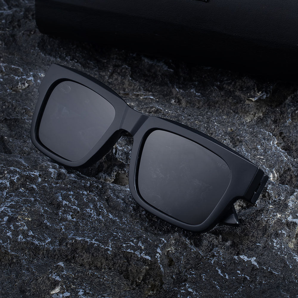 Occhiali da Sole Uomo Techsuit 8491, Polarizzati, Protezione UV, Nero Opaco Grigio