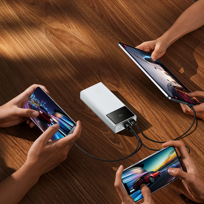 Batteria Esterna Baseus EnerFill FP41, 30000mAh, 22.5W, QC + PD, 1 x USB-C - 2 x USB-A, Bianca