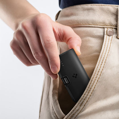 Batteria Esterna Spigen, 5000mAh, 22.5W, PD, 1 x USB-C, Nera