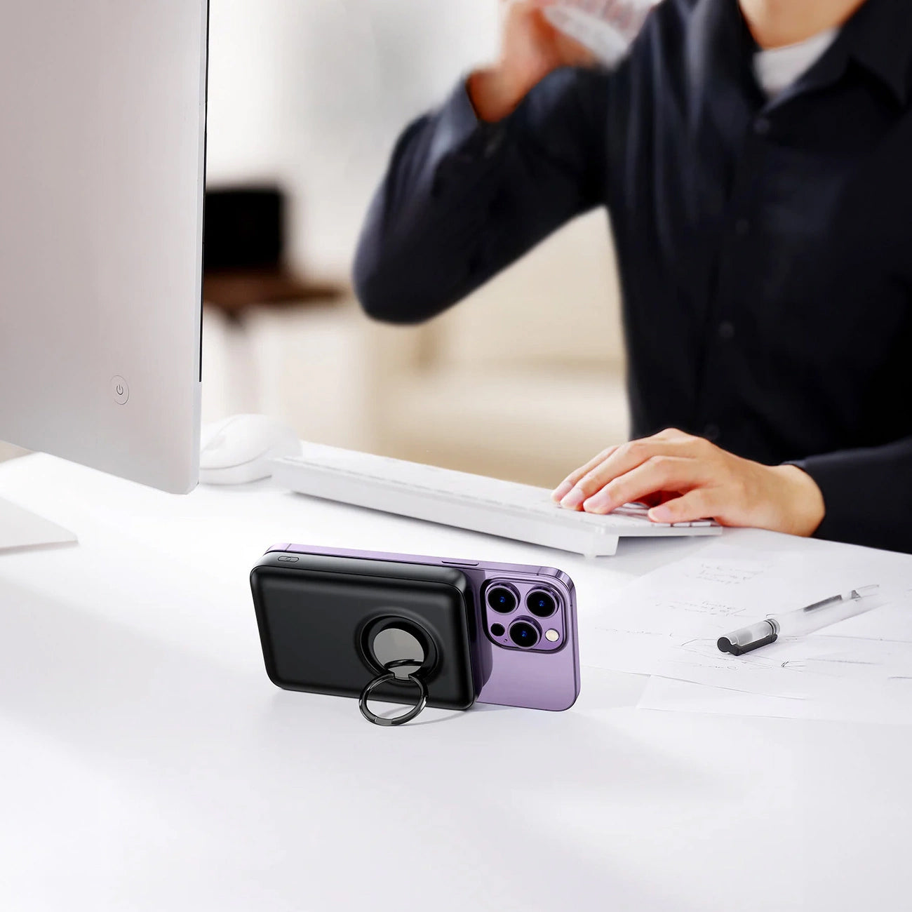 Batteria Esterna Wireless Joyroom JR-W050, 10000mAh, 20W, QC + PD + FQI, 1 x QI - 1 x USB-A - 1 x USB-C, Nera