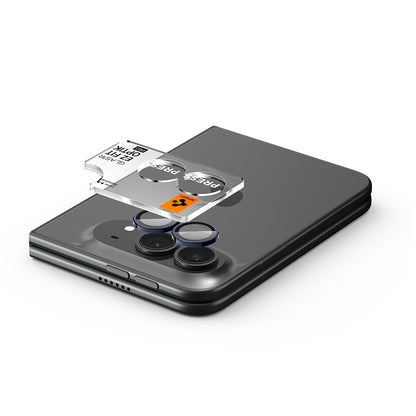 Pellicola protettiva per fotocamera posteriore Spigen GlastR EZ FIT Optik Pro per Apple iPhone Duo, vetro temperato, set da 2 pezzi, blu navy AGL12011