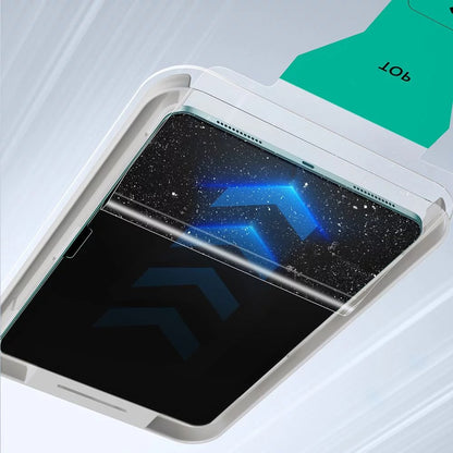 Pellicola Protettiva Schermo ESR UltraFit per Apple iPad Air 11 (2025) / Air 11 (2024), Vetro Temperato, Full Glue, Set 2 pezzi