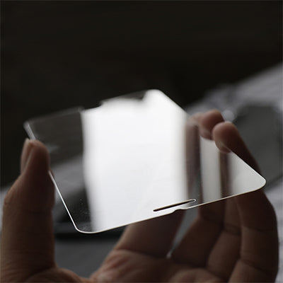 Pellicola protettiva per schermo Lito Classic per Apple iPhone SE (2022) / SE (2020) / 8 / 7, Vetro temperato, Full Glue, 2.5D