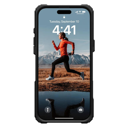 Custodia MagSafe per Apple iPhone 16 Pro, Urban Armor Gear, Plasma XTE, Nera Trasparente