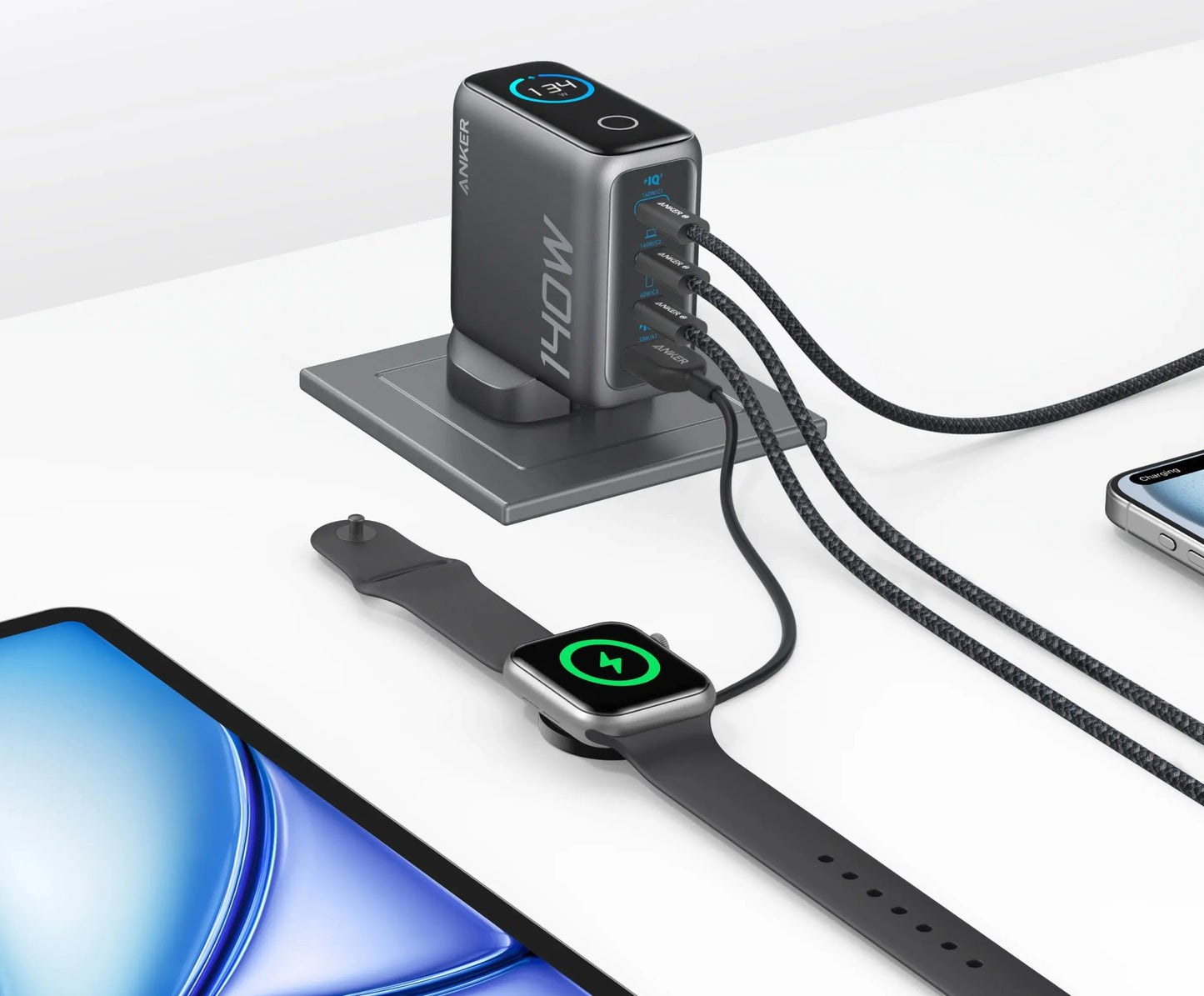 Caricabatterie da rete con cavo USB-C Anker Zolo, 140W, 5A, 1 x USB-A - 3 x USB-C, Nero B2697GZ1