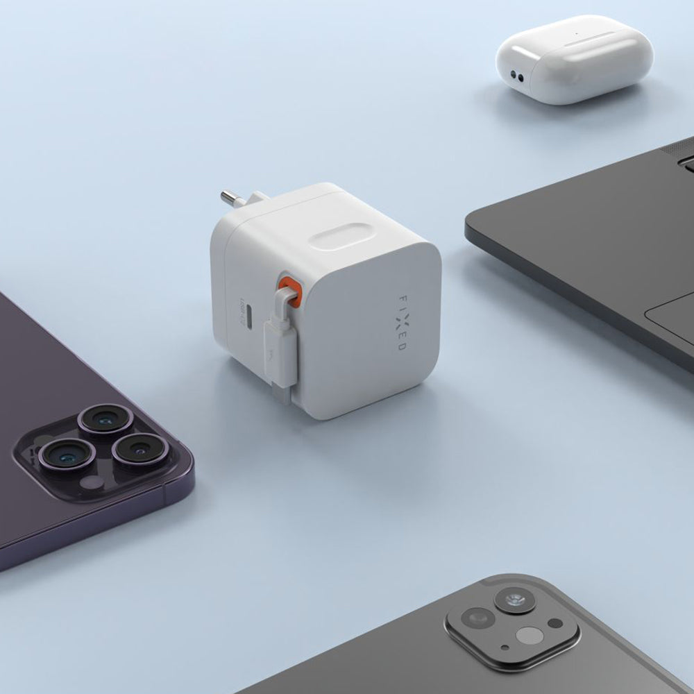 Caricabatterie da rete con cavo USB-C Fixed, 65W, 3.25A, 1 x USB-C, Nero