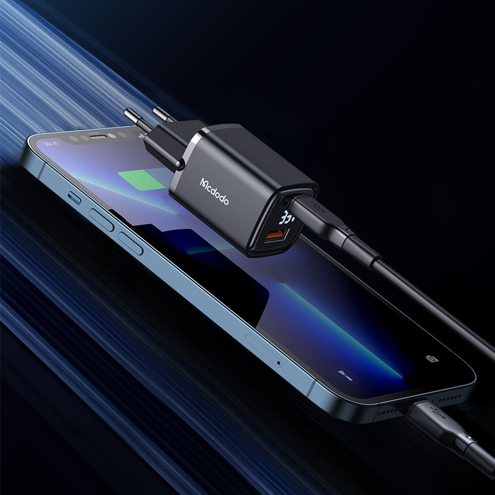 Caricabatterie Retea McDodo CH-1701 Graphite Display, 33W, 3A, 1 x USB-A - 1 x USB-C, Nero