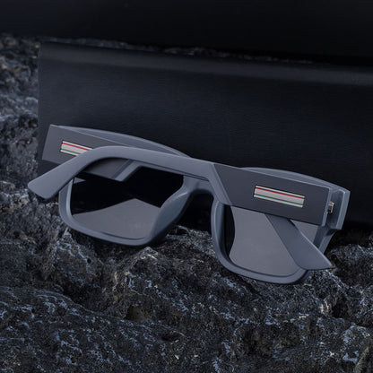 Occhiali da Sole Uomo Techsuit 8491, Polarizzati, Protezione UV, Nero Opaco Grigio