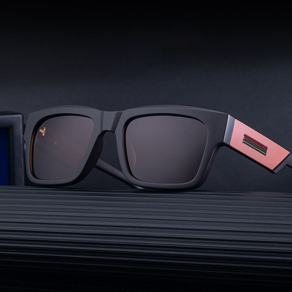 Occhiali da Sole Uomo Techsuit 8491, Polarizzati, Protezione UV, Nero Opaco Rosso